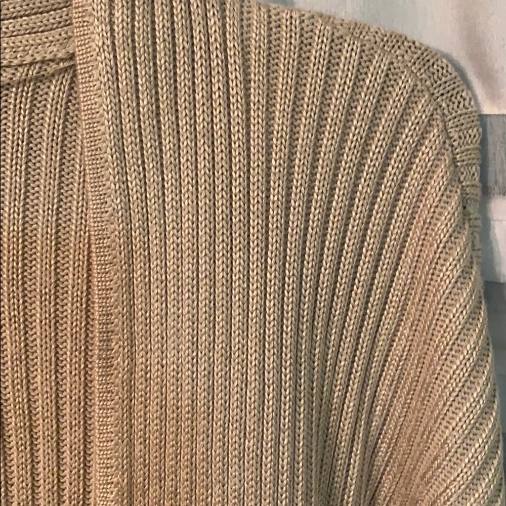 Sweater - Picture 4 of 4